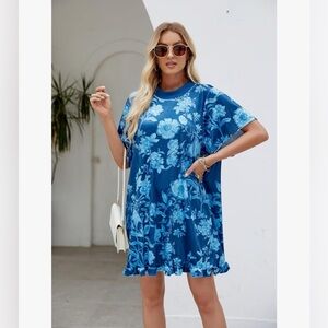 New women’s velvet floral mini dress size M